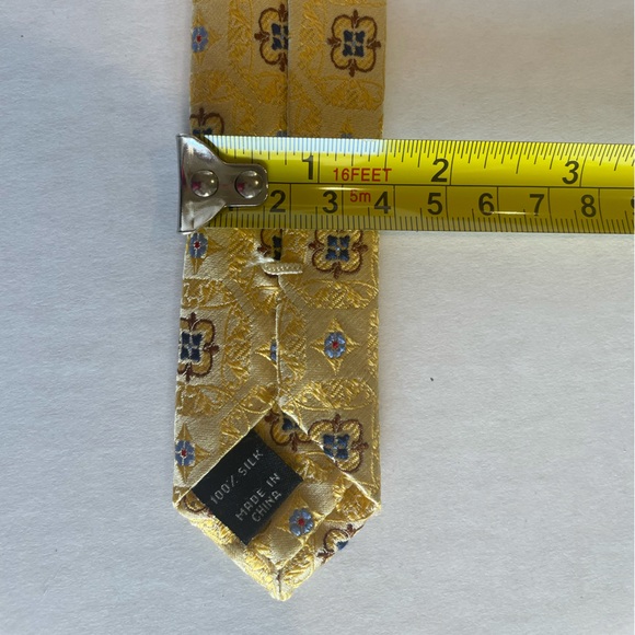 Jos A Bank tie 100% silk signature collection - Picture 6 of 9